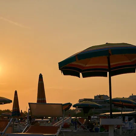 Charmimg 500m From The - Beahost * Bibione
