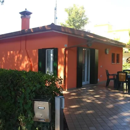 Charmimg 500m From The - Beahost Bibione